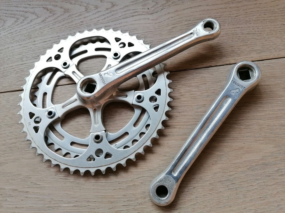 Retro crankstel Peugeot, Fietsen en Brommers, Crankstel of Pedalen, Ophalen of Verzenden, Zo goed als nieuw, Racefiets