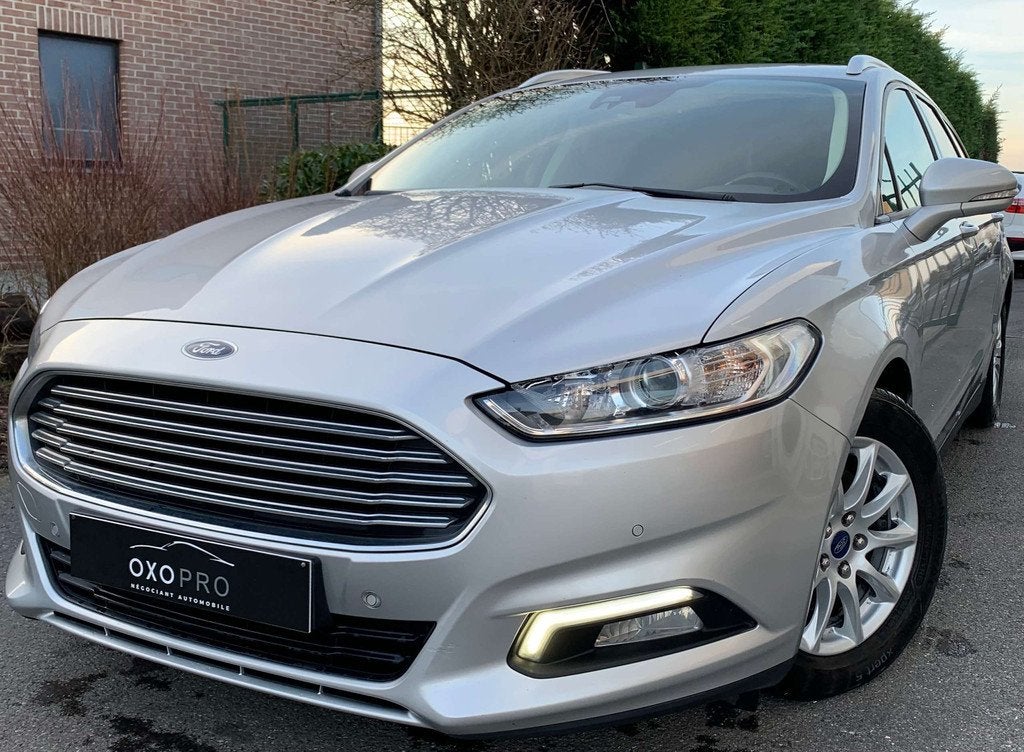 Ford Mondeo 1.5 TDCI / Gps / Clim Auto / CarPlay / Cruise /, Auto's, Ford, Voorwielaandrijving, Stof, Gebruikt, Euro 6