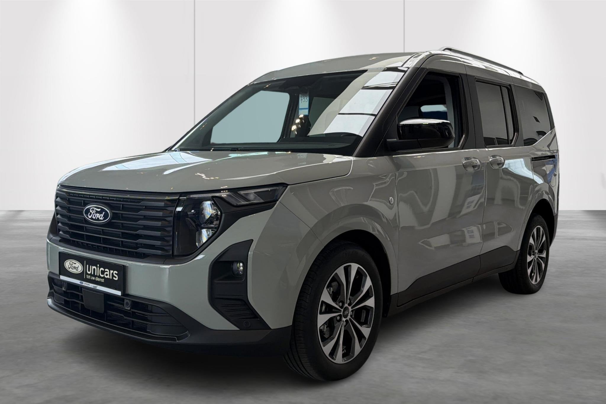 Ford Tourneo Courier 1.0 EcoBoost 92kW Titanium Aut. transpo, Neuf, Achat, Electronic Stability Program (ESP), 5 portes