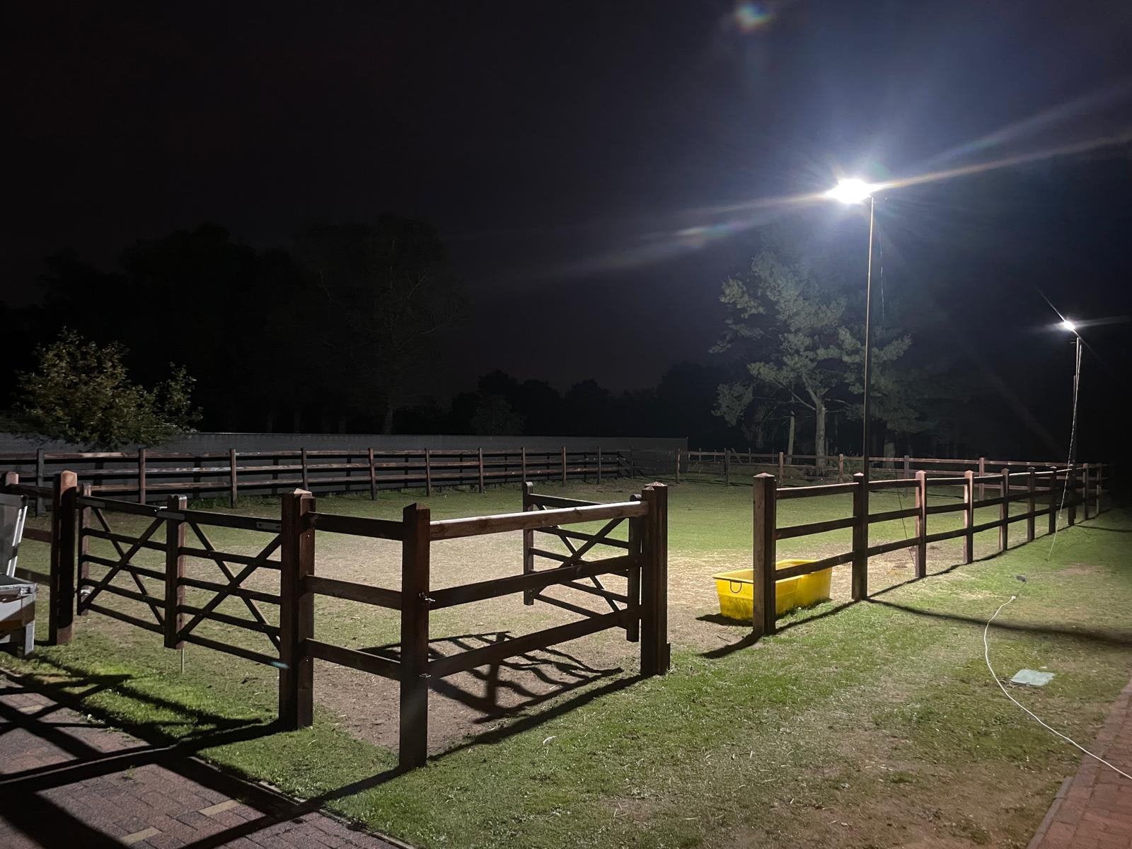Rijbak 20x40 meter rijpiste omheining paard 2 led150w, Dieren en Toebehoren