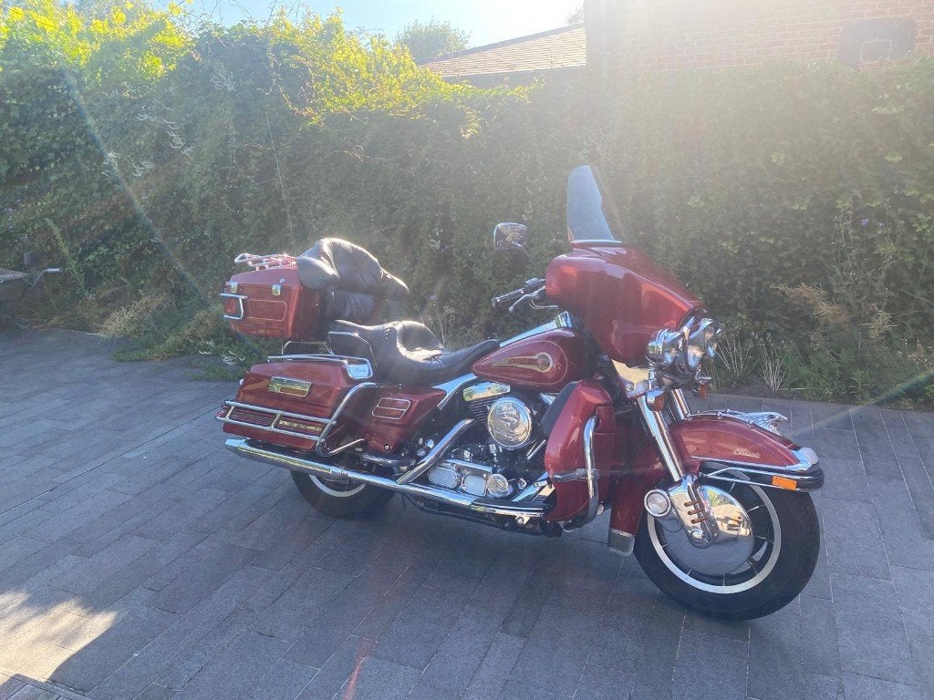 moto Harley-Davidson FLHTC Electra Glide Classic, Occasion, 1340 cc, Particulier, Toermotor