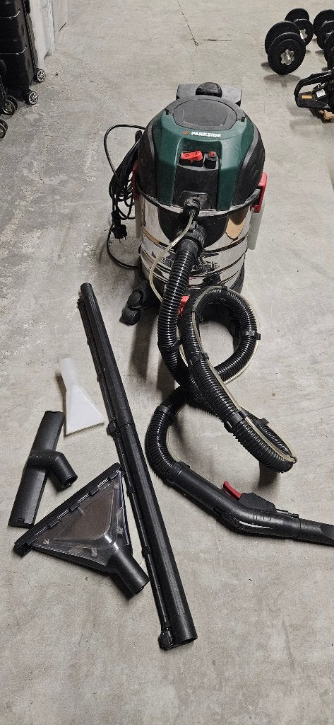 Aspirateur parkside injecteur-extracteur (shampouineuse), Enlèvement, Utilisé, Aspirateur d'eau