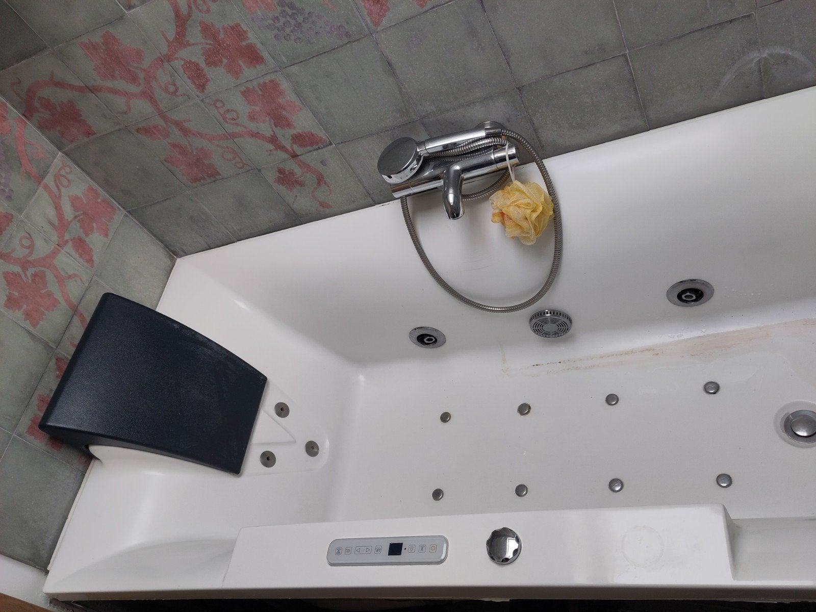GRATIS Whirlpoolbad / Badkuip met jacuzzi 170x85cm, Ophalen, Gebruikt