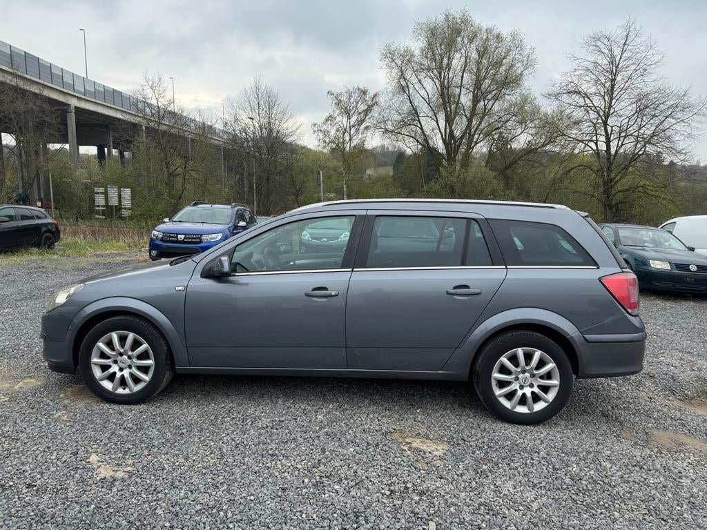 OPEL ASTRA BREAK, Auto's, Voorwielaandrijving, Stof, https://public.car-pass.be/vhr/3179b00b-43c3-43ff-8f38-6d9701924f24, 4 cilinders
