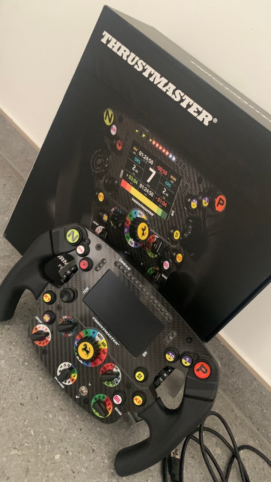 Thrusmaster ferrari Sf1000, Enlèvement, Comme neuf