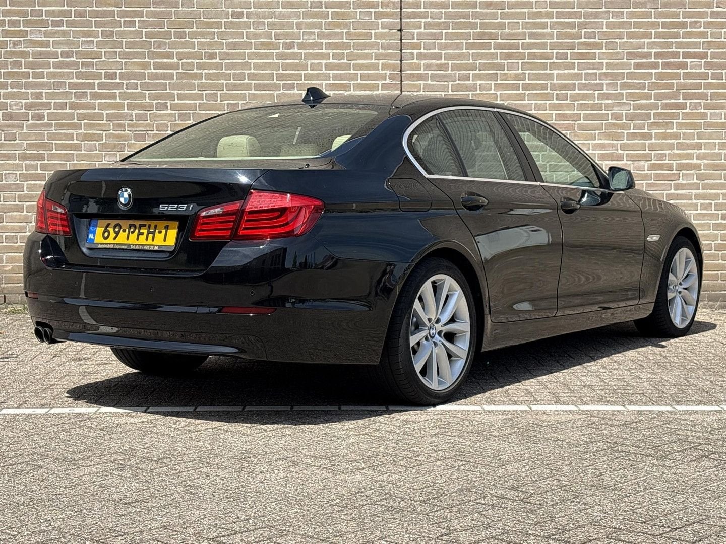 BMW 523 5-serie 523i High Executive | Leder | Cruise | Clima, Auto's, Automaat, Beige, Zwart, 178 g/km