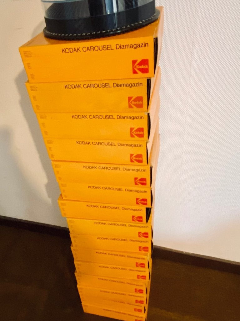 Lot de 16 carousel Kodak (80 Dias par carousel), TV, Hi-fi & Vidéo, Projecteurs dias, Enlèvement ou Envoi, Utilisé