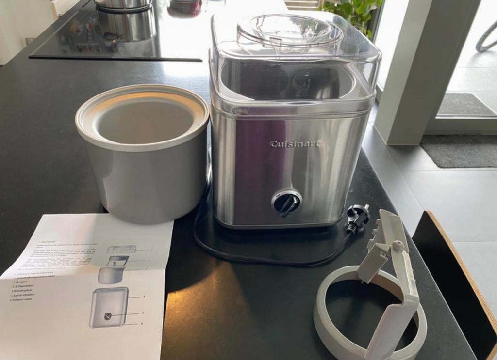 Cuisinart De Luxe ICE30BCE, Electroménager, Enlèvement, Utilisé