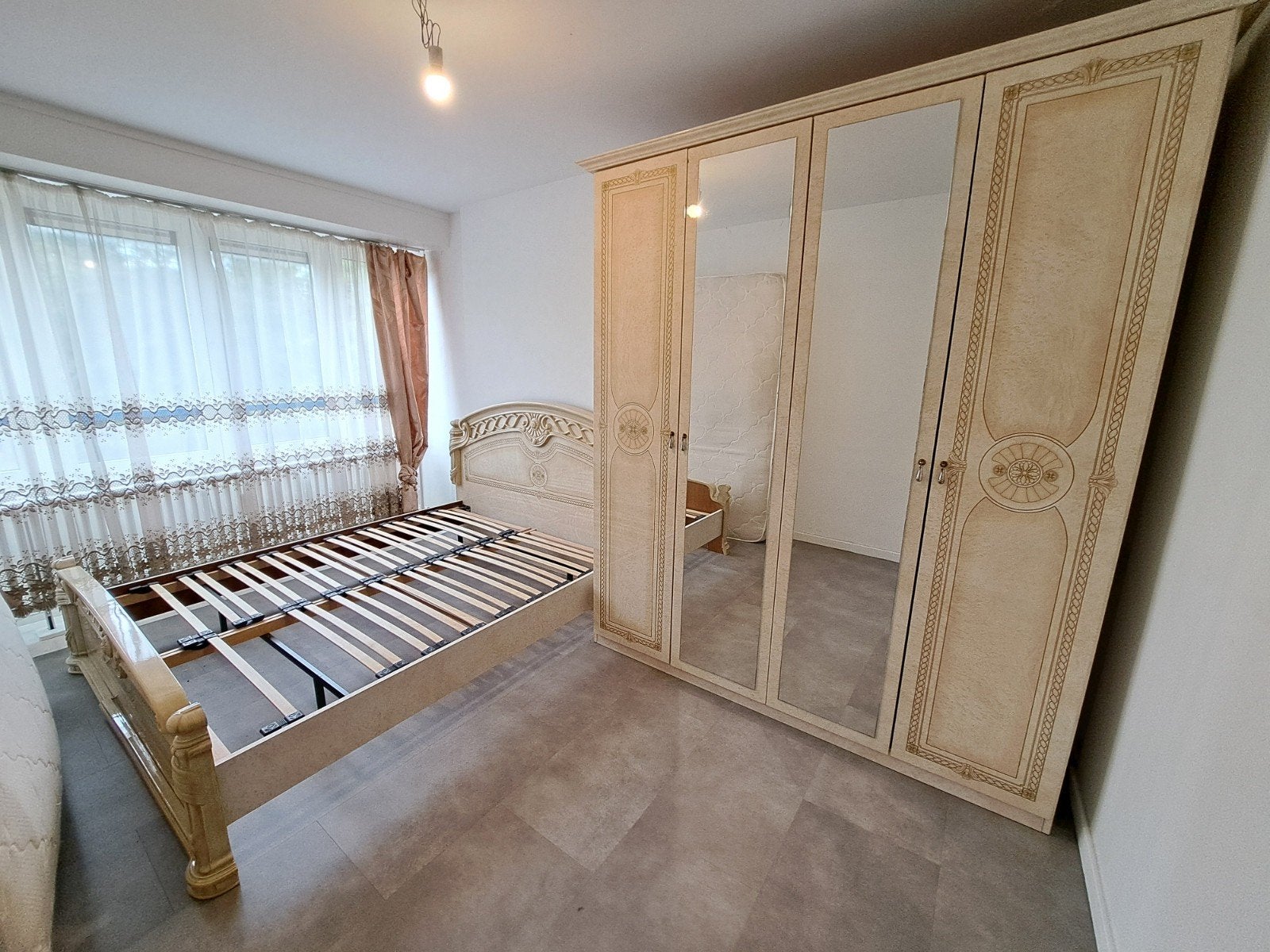 Chambre à coucher avec quelques petits défauts., Maison & Meubles, Chambre à coucher | Chambres à coucher complètes