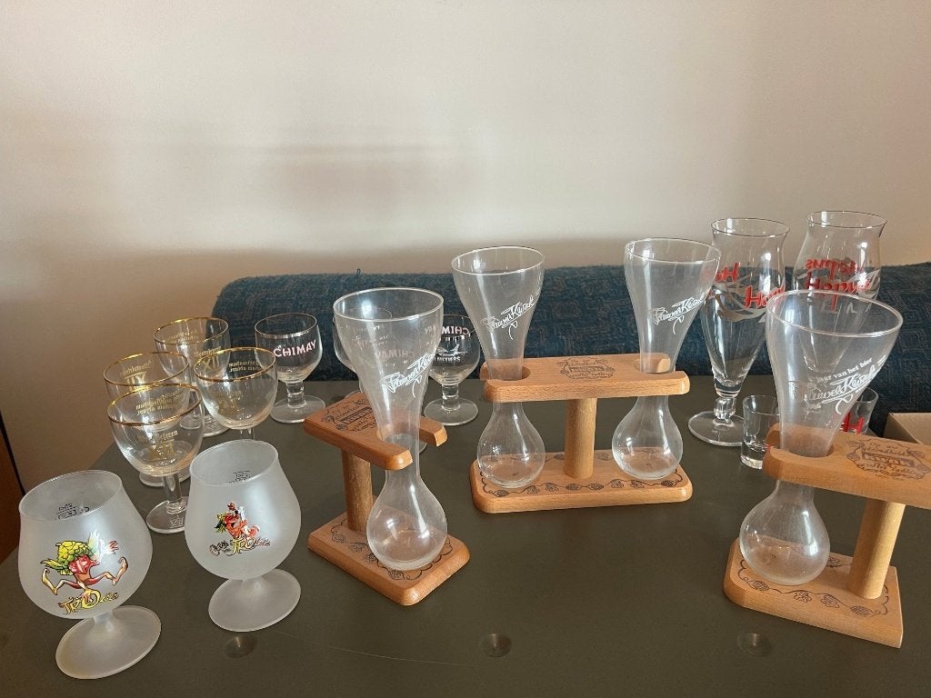 Lot de verres à biere (Kwak, Hopus, Chimay, Westvleteren), Ophalen, Zo goed als nieuw, Bierglas