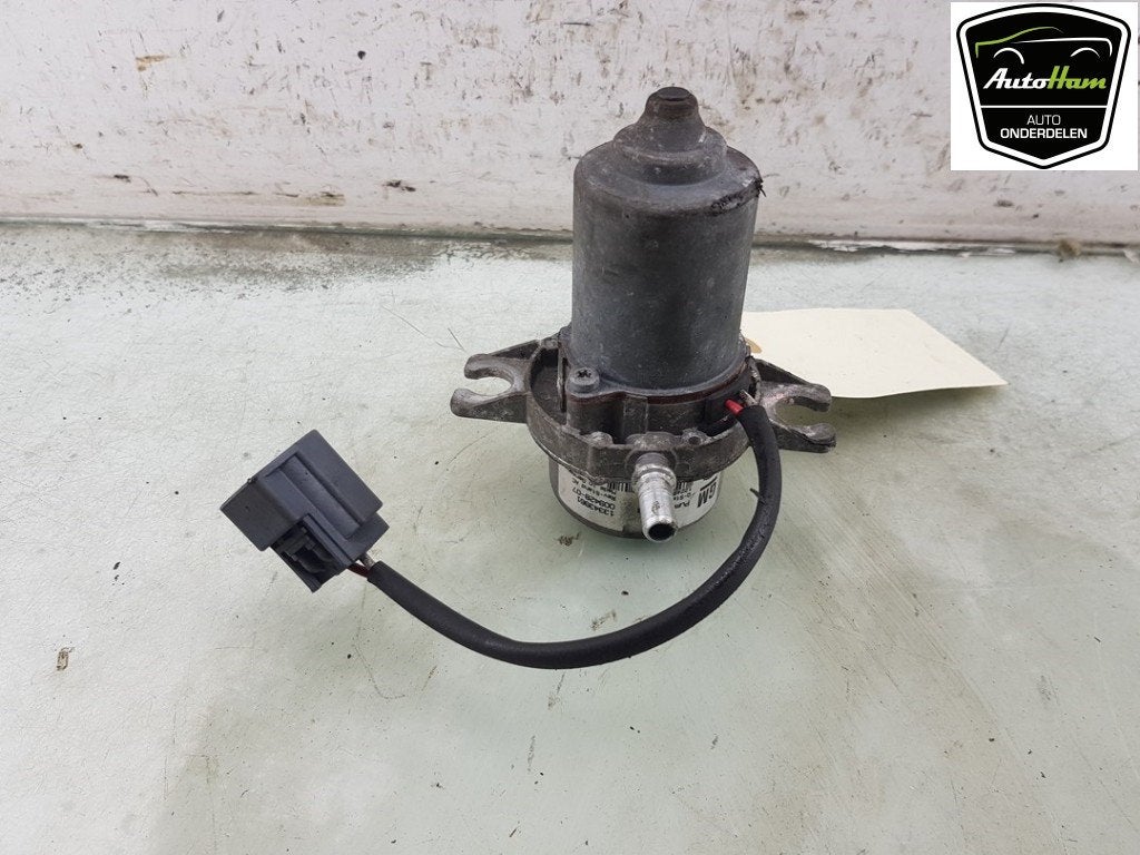 VACUUMPOMP BENZINE Opel Astra J GTC (PD2 / PF2), Gebruikt, Opel, Rixbecker Straße 75
59552  Lippstadt, DE, Info@forvia.com