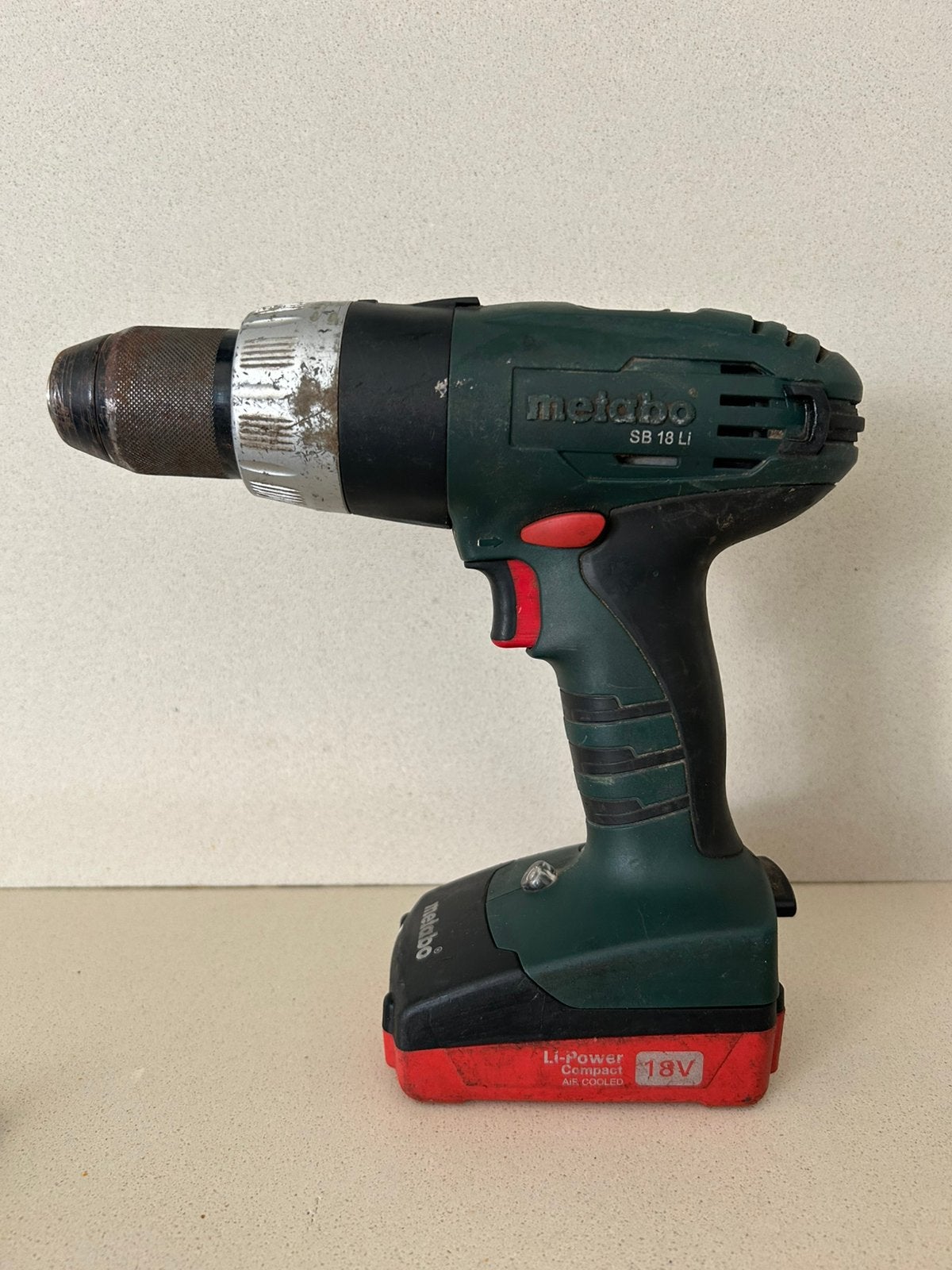 Metabo SB 18 accu klopboormachine + 2 accu’s, Doe-het-zelf en Bouw, Gereedschap | Boormachines, Ophalen of Verzenden, Gebruikt