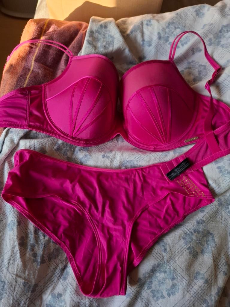 Nieuwe bh en slip 85D, Enlèvement, Soutien-gorge