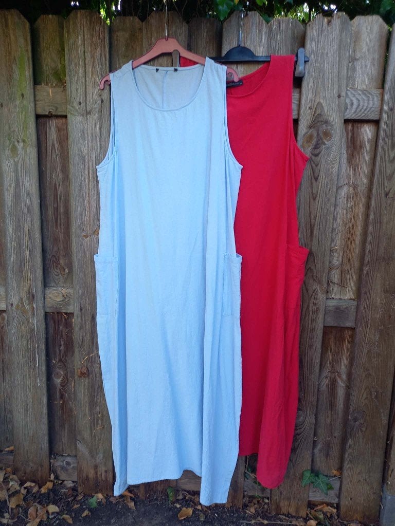 Mooie rode jurk, fris katoen, past mt 54, 133 cm lang, Gentb, Kleding | Dames, Ophalen of Verzenden