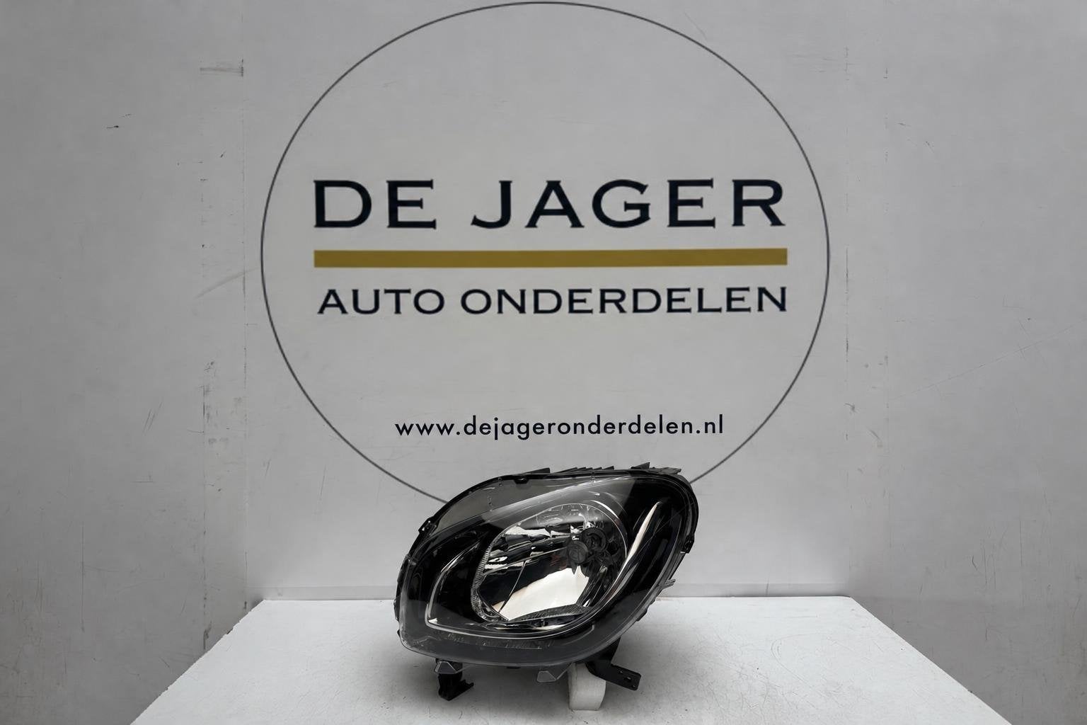 Smart Forfour W453 Koplamp linkes A4539061001, Mercedes-Benz AG, Utilisé, Mercedesstrasse 120
70372  Stuttgart, DE, Dialog@mercedes-benz.com