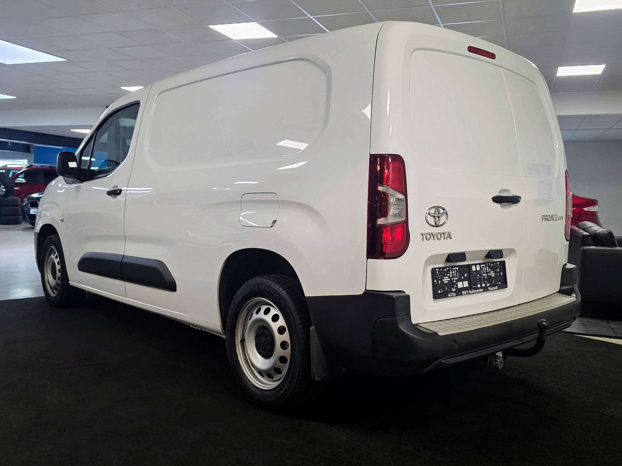 Toyota PROACE CITY 1.5 D 102 pk 55.658 Km / Carplay / Start, Auto's, Voorwielaandrijving, Stof, Gebruikt, Euro 6