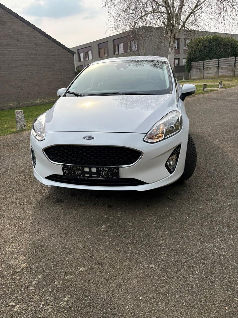 Ford Fiesta 1.0, Auto's, Voorwielaandrijving, Stof, Standkachel, Wit