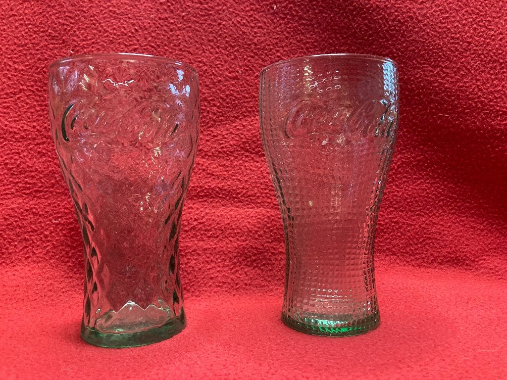 2 geribte coca cola glazen, Verzamelen, Ophalen of Verzenden, Nieuw, Frisdrankglas