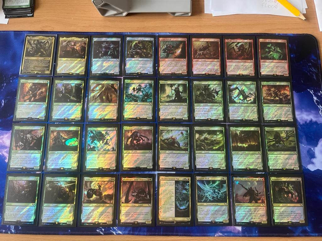 Mtg precon tyranid swarm foil, Ophalen, Zo goed als nieuw, Foil