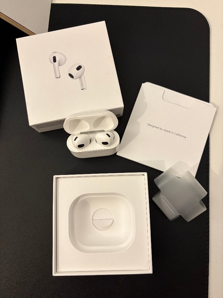 AirPods 3e génération (écouteur gauche défectueux), Sans fil, Blanc, Enlèvement, Utilisé