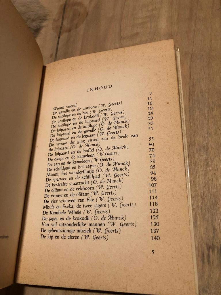 Kongolese dierenverhalen - ojl De Munck walter Geerts, Boeken, Ophalen of Verzenden, Gelezen, De Munck walter Geerts