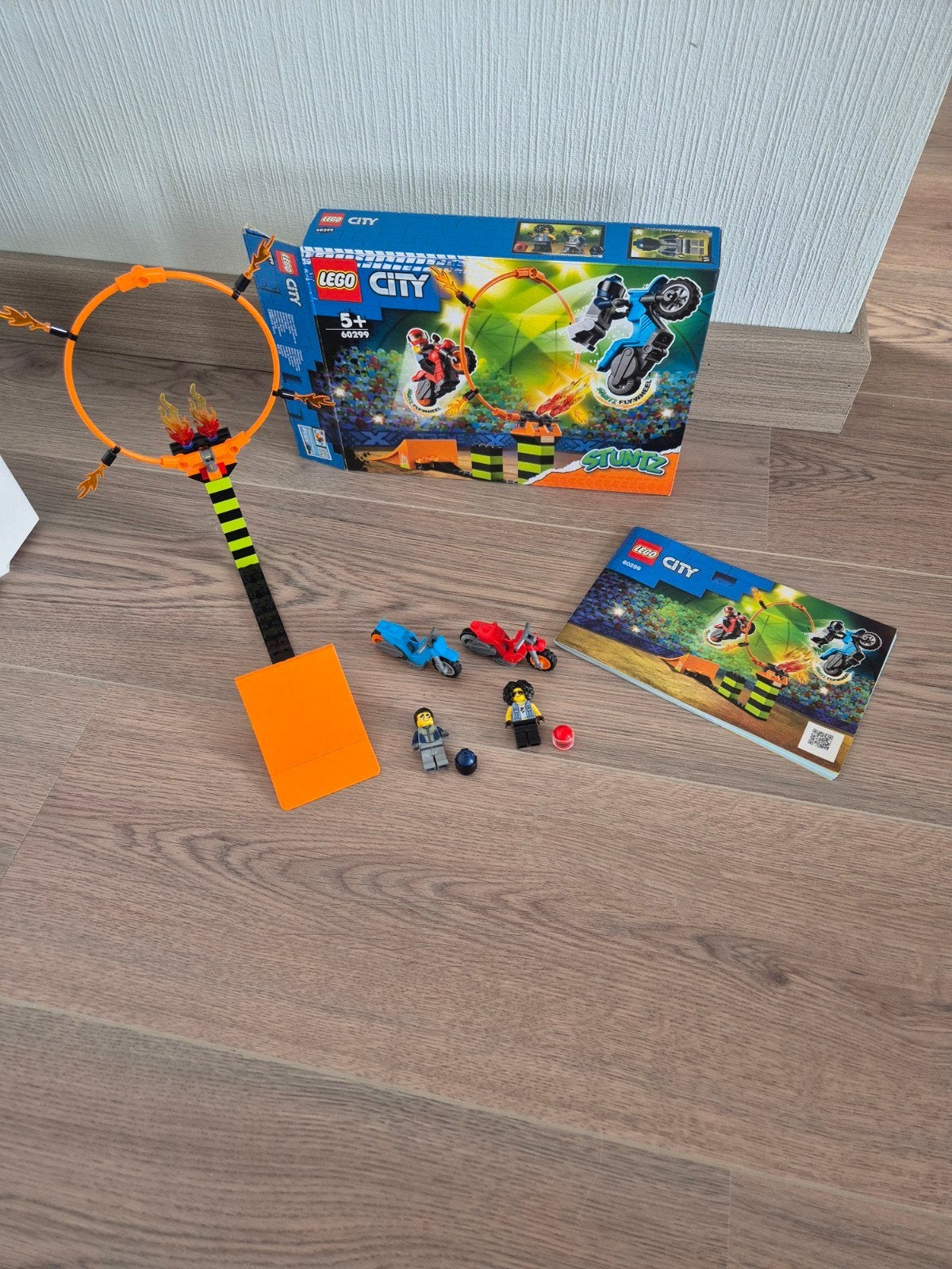 Lego city 60299, Ophalen
