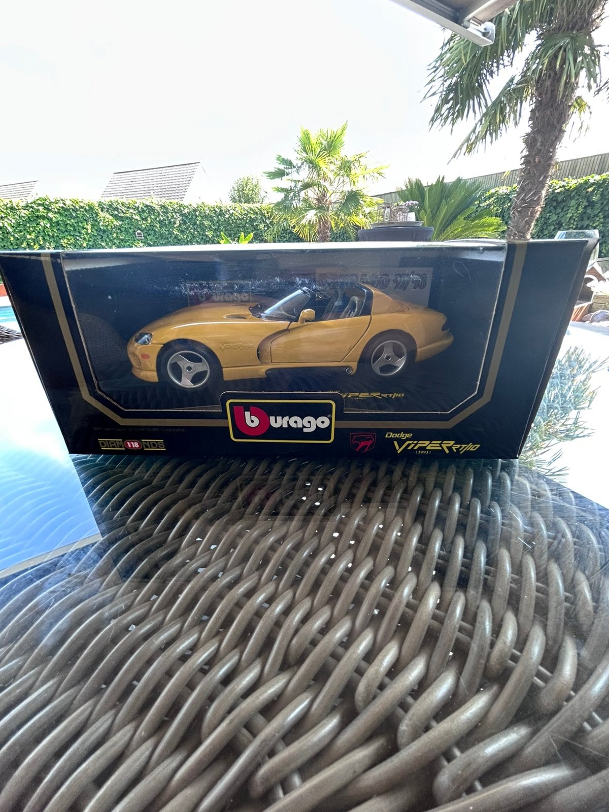 Burago Dodge Viper 1/18, Hobby & Loisirs créatifs, Enlèvement, Comme neuf, Burago
