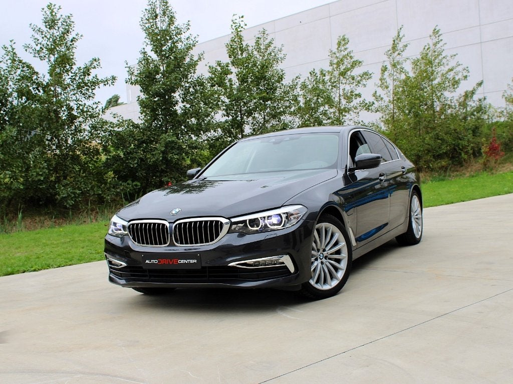 ✅BMW 530e G30 * Harman/Kardon * Camera * Sfeerverlichting, Auto's, Automaat, Achterwielaandrijving, 4 cilinders, Zwart