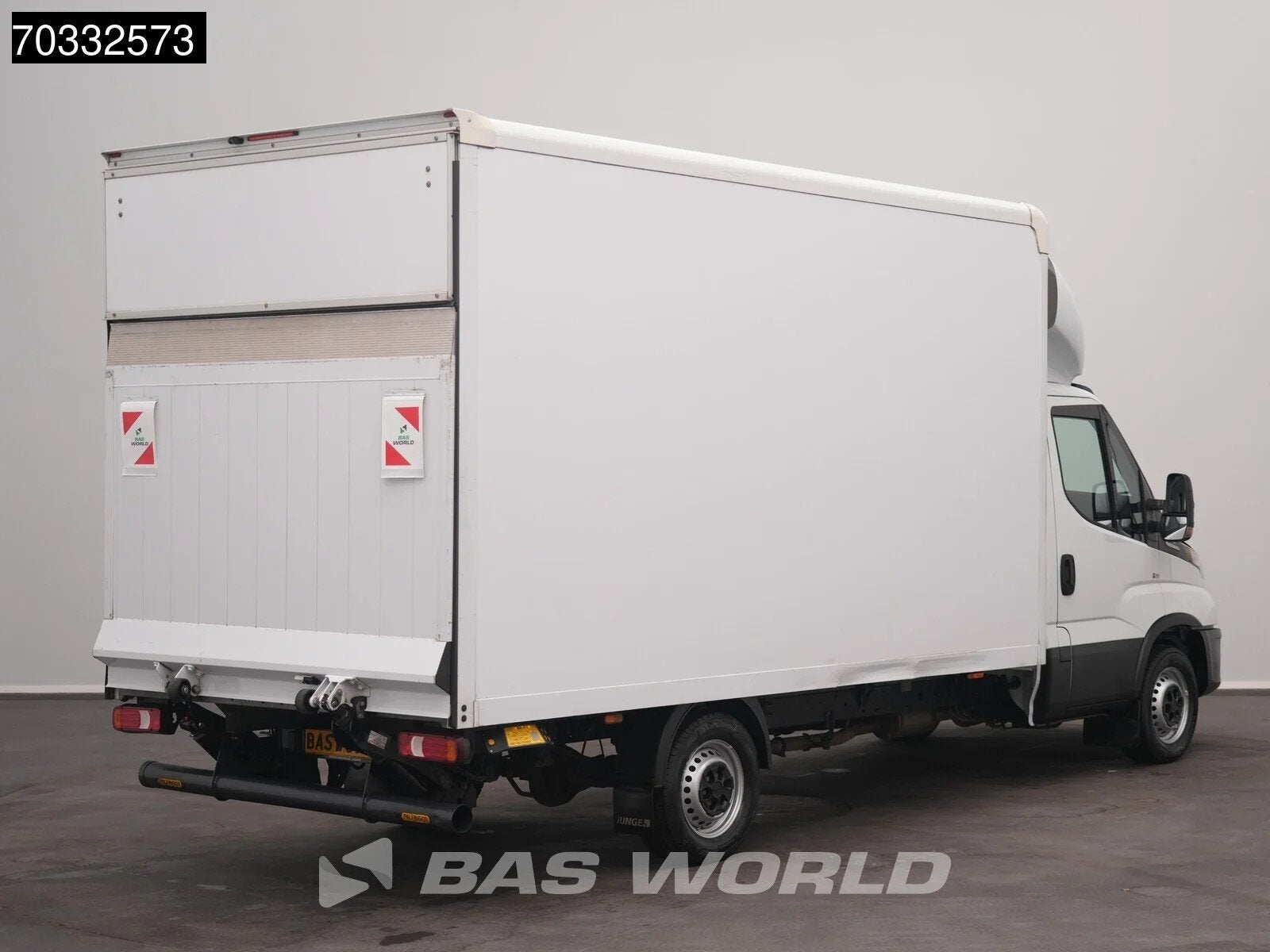 Iveco Daily 35S16 Automaat Laadklep Airco Hi-Connect Camera, Auto's, Automaat, Stof, Gebruikt, Euro 6