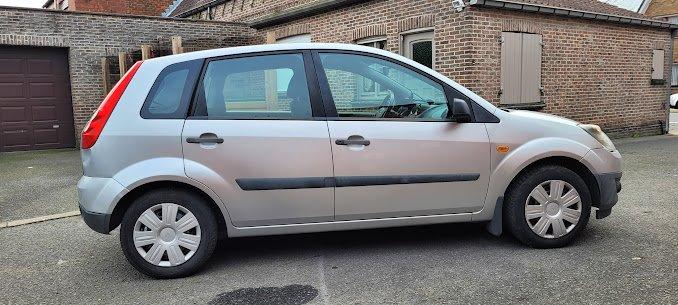 Ford Fiesta (année de construction 2006), Argent ou Gris, Achat, 69 ch, Boîte manuelle