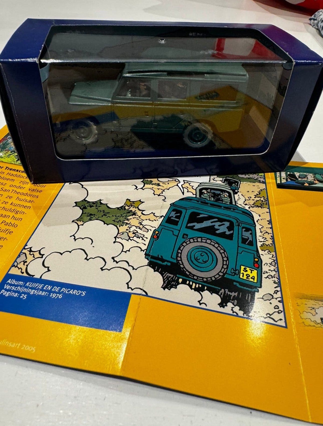 Kuifje auto  1:43 de landrover 109 uit kuifje en de picaro’s, Ophalen of Verzenden, Zo goed als nieuw, Auto