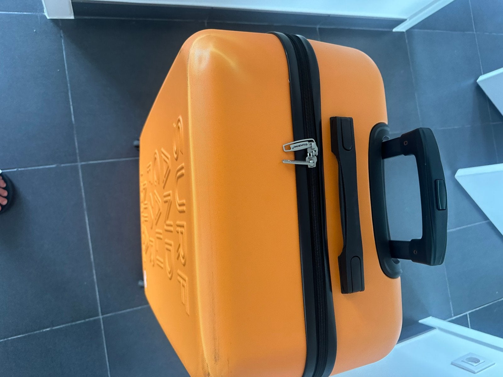 2 koffers, Ophalen, Zo goed als nieuw