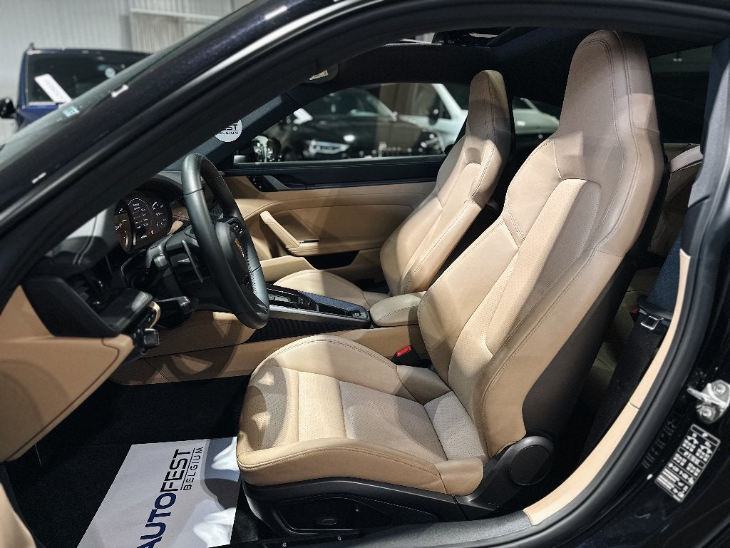 Porsche 911 992.1 Carrera 2 Coupé - Garantie, Automaat, 4 zetels, Achterwielaandrijving, Zwart