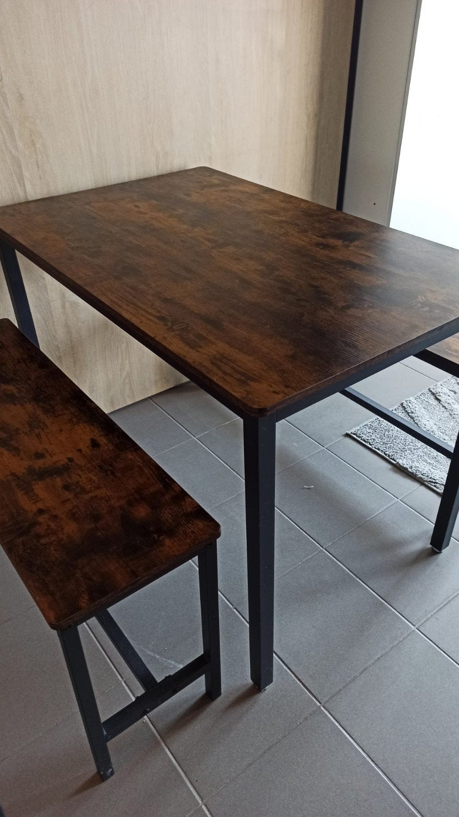 tafel met twee zitbanken, Quatre personnes, Autres essences de bois, Comme neuf, Enlèvement