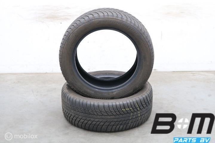2 x 2155517 94V Bridgestone Blizzak LM001 5.5mm 215 55 17, Auto-onderdelen, Banden en Velgen, 17 inch, Winterbanden, Band(en)
