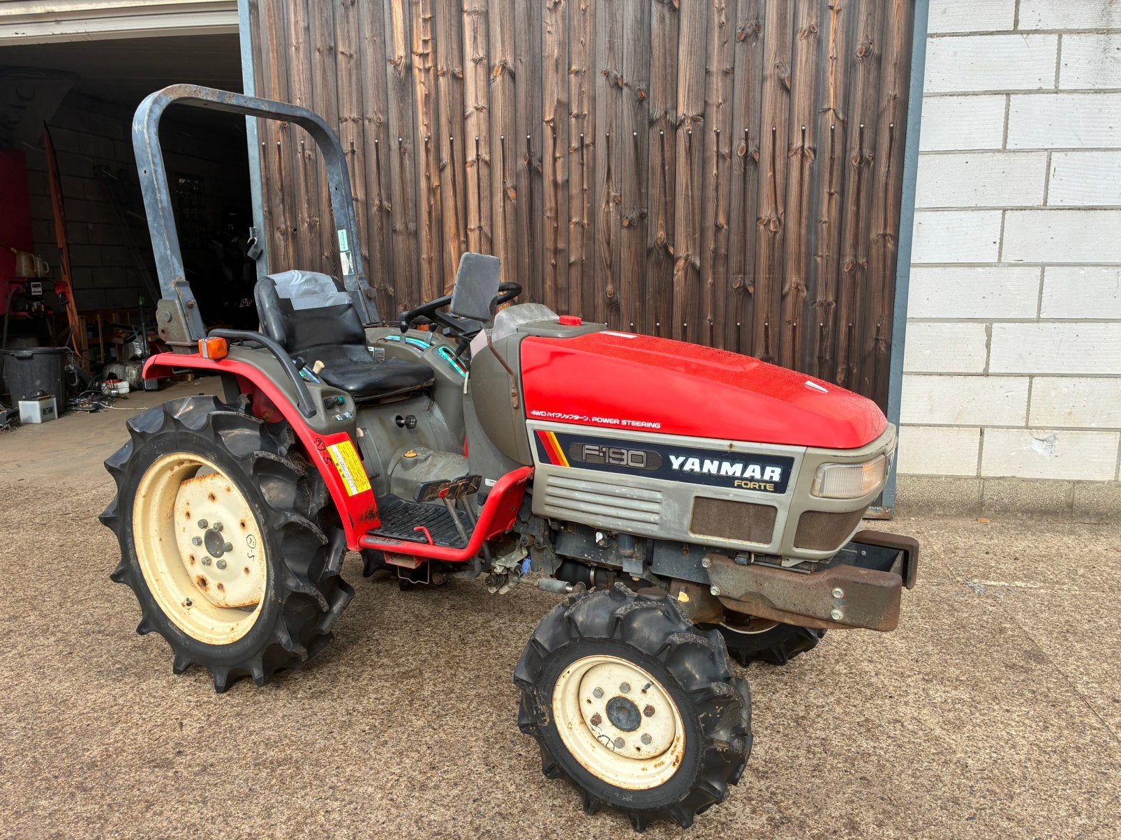 Minitractor Yanmar F190, Ophalen