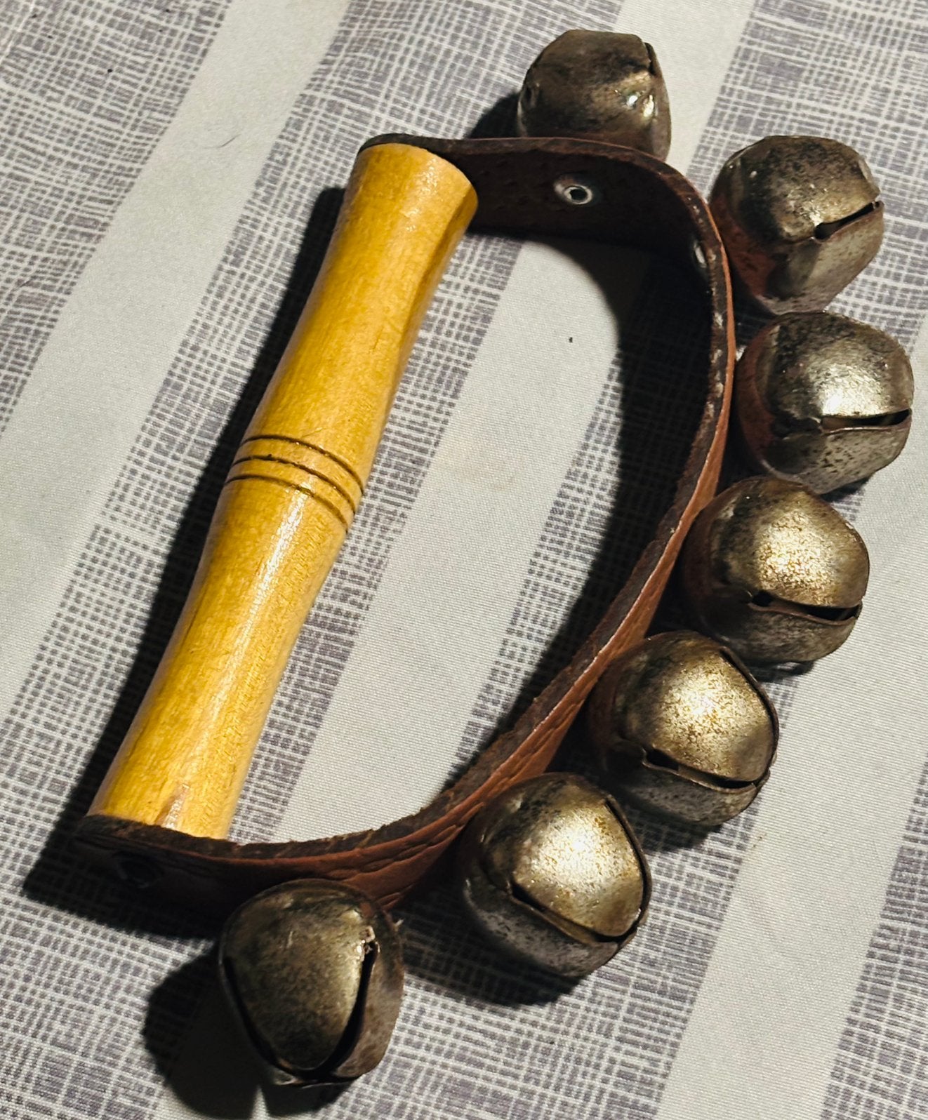 Clochettes vintage et couronne à bulles, Musique & Instruments, Percussions, Enlèvement ou Envoi, Utilisé