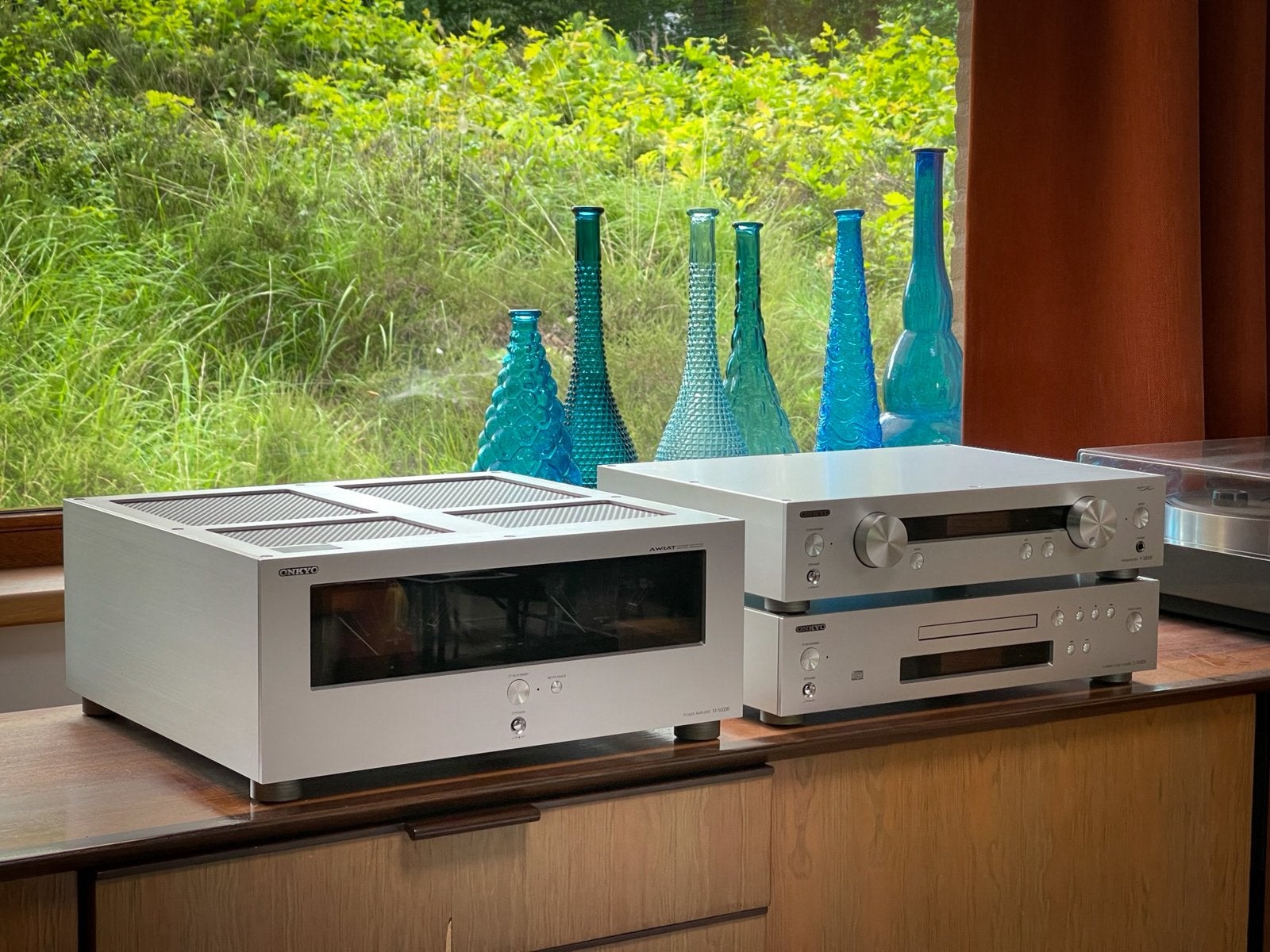 Onkyo haut de gamme serie R, Enlèvement, Onkyo