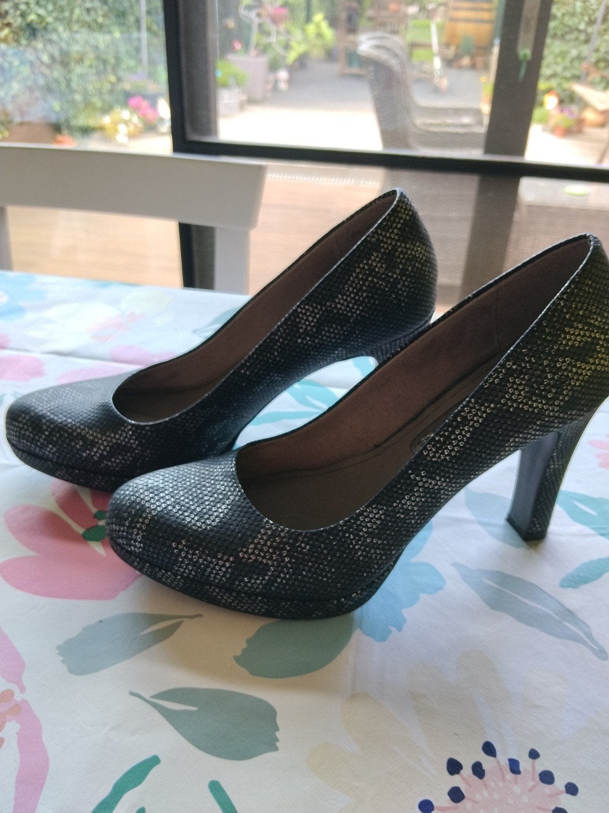 Pump Tamaris, Kleding | Dames, Schoenen, Pumps, Zwart, Zo goed als nieuw, Ophalen