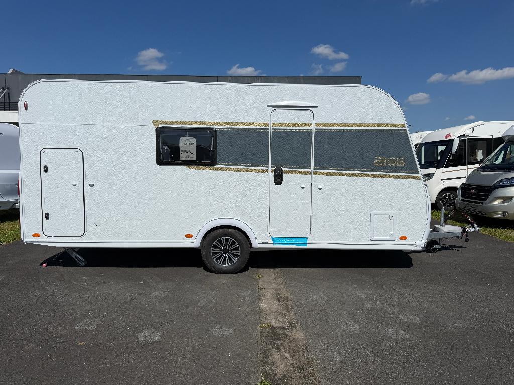 Bürstner Averso 480 TK B66 met STAPELBED, Caravans en Kamperen, Voortentlamp, Bedrijf, Treinzit, Bürstner