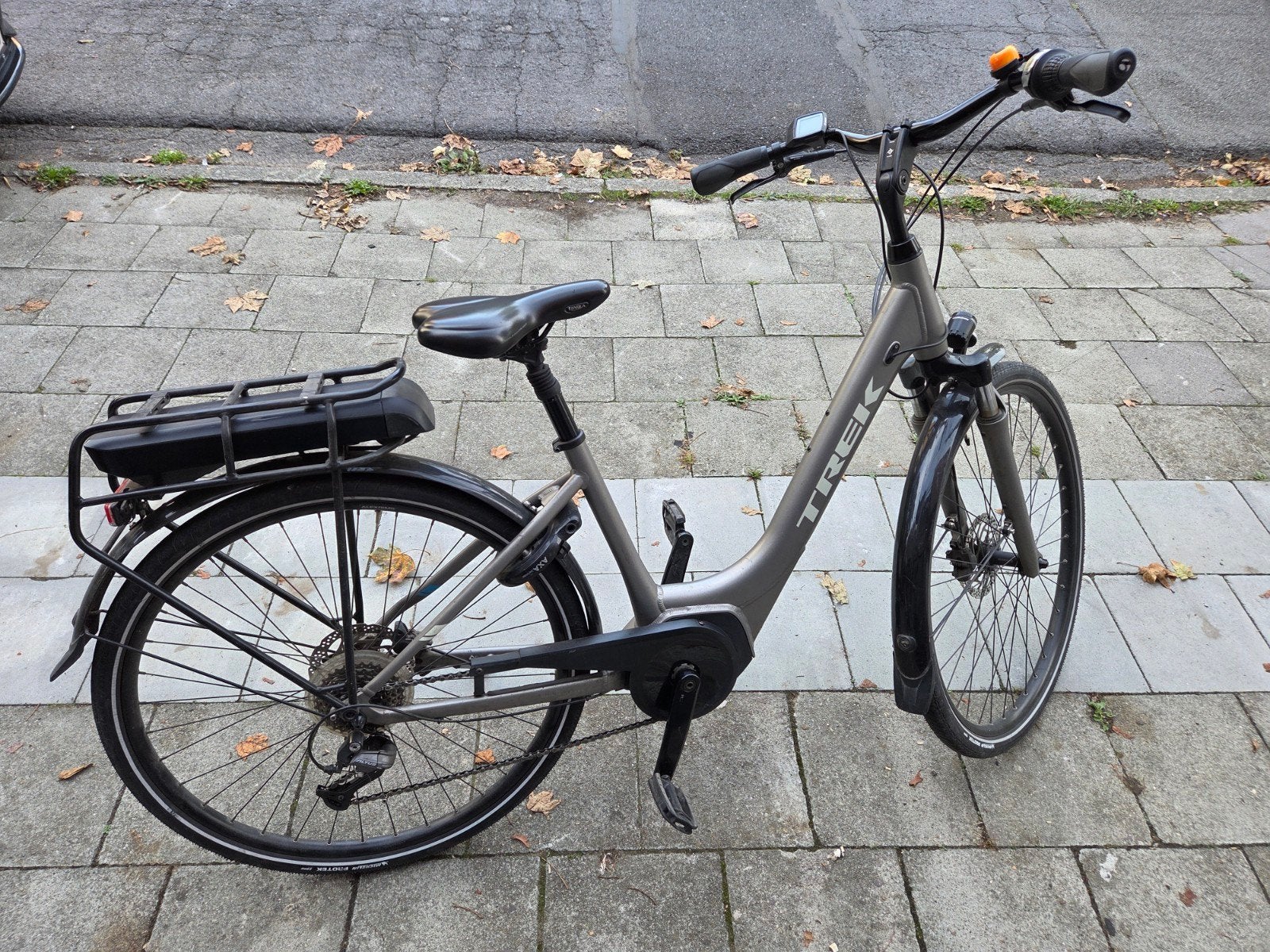 elektrische fiets trek tm1+ small, Ophalen, Gebruikt, 30 tot 50 km per accu, Overige merken
