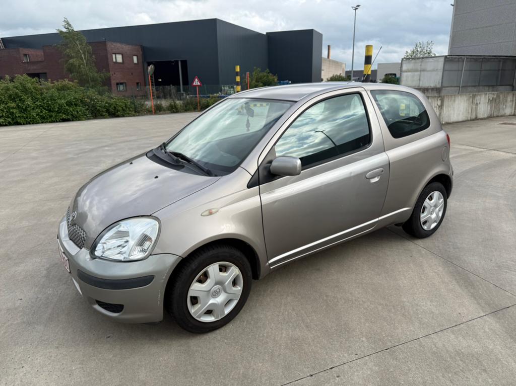 Toyota Yaris 1.0 Benzine , 2004 , 100.000 KM, Autos, Toyota, Argent ou Gris, Achat, Entreprise, Boîte manuelle
