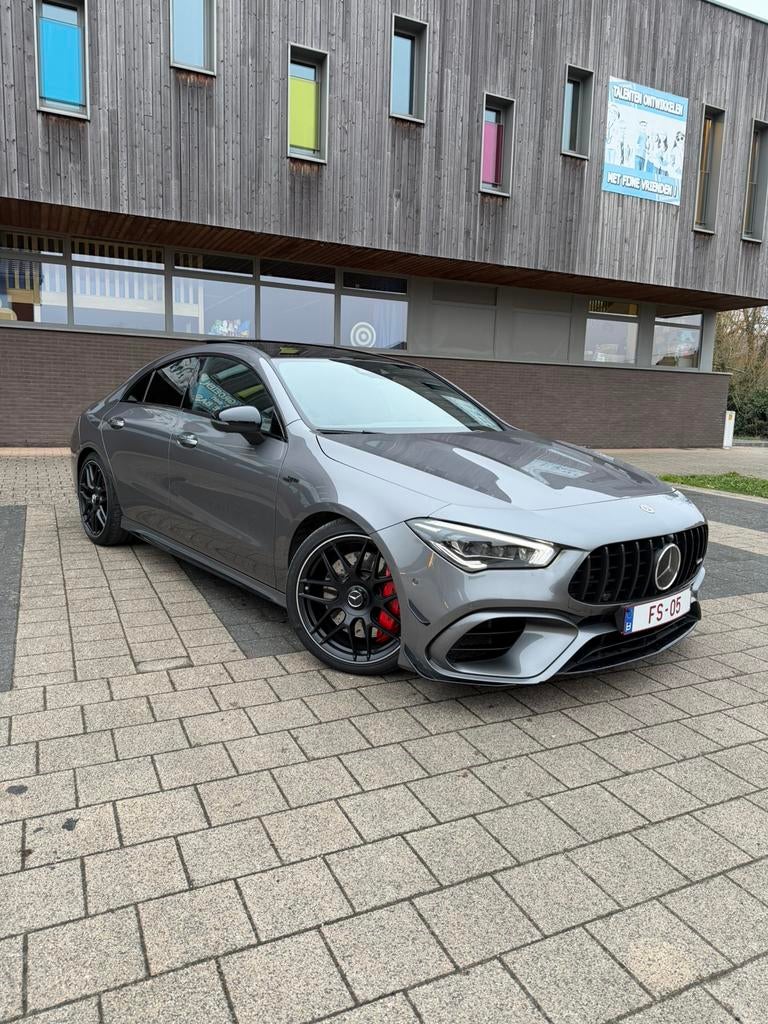 MERCEDES CLA45S AMG PANO|AKRAPOVIC|360|BURMESTER|MEMORY, Auto's, Mercedes-Benz, Bedrijf, CLA, 360° camera, Automaat, Alcantara