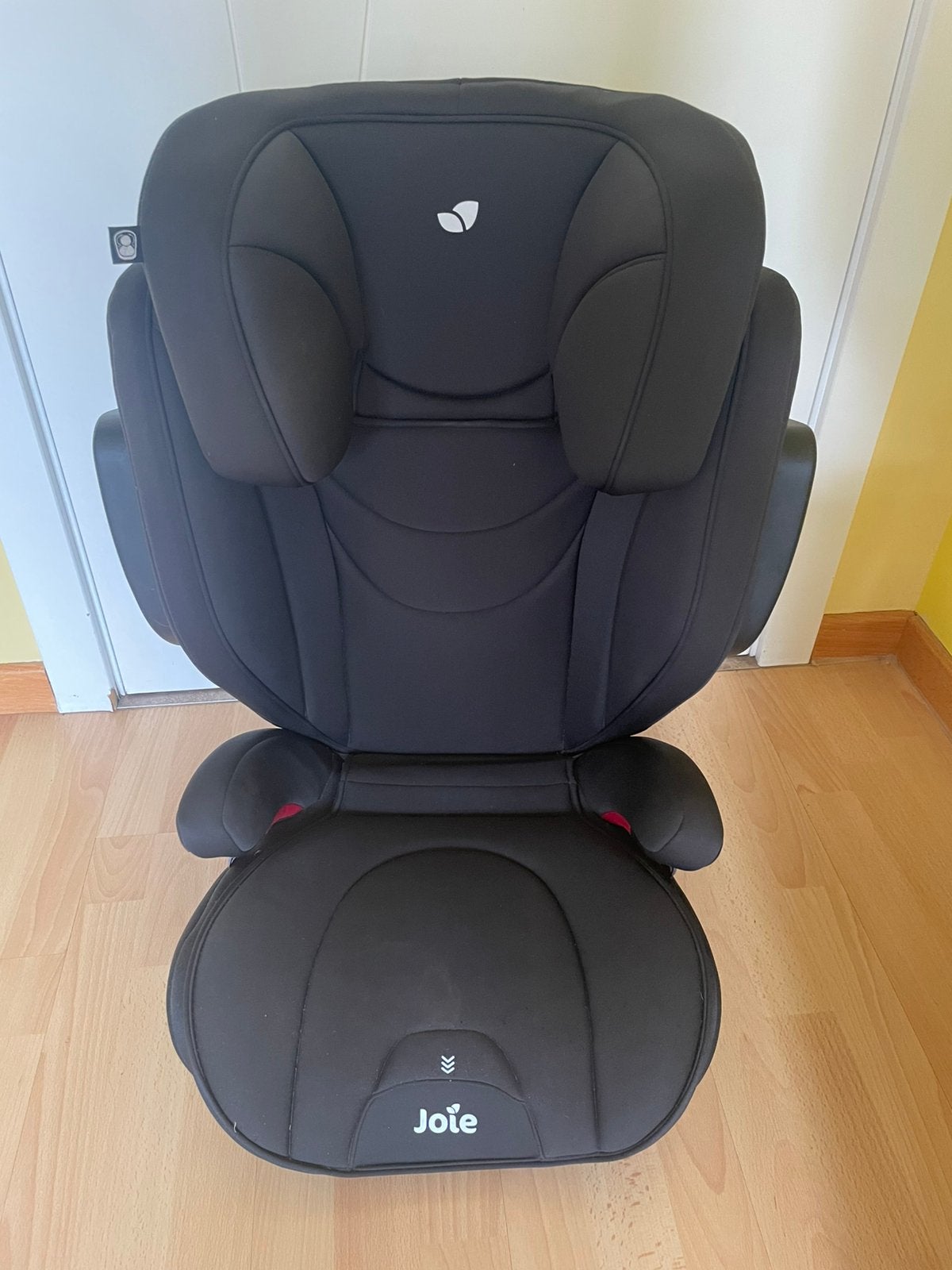 Joie Traver 2/3 i-Size autostoel rood – ISOFIX – goede staat, Gebruikt, 15 t/m 36 kg, Verstelbare rugleuning, Isofix