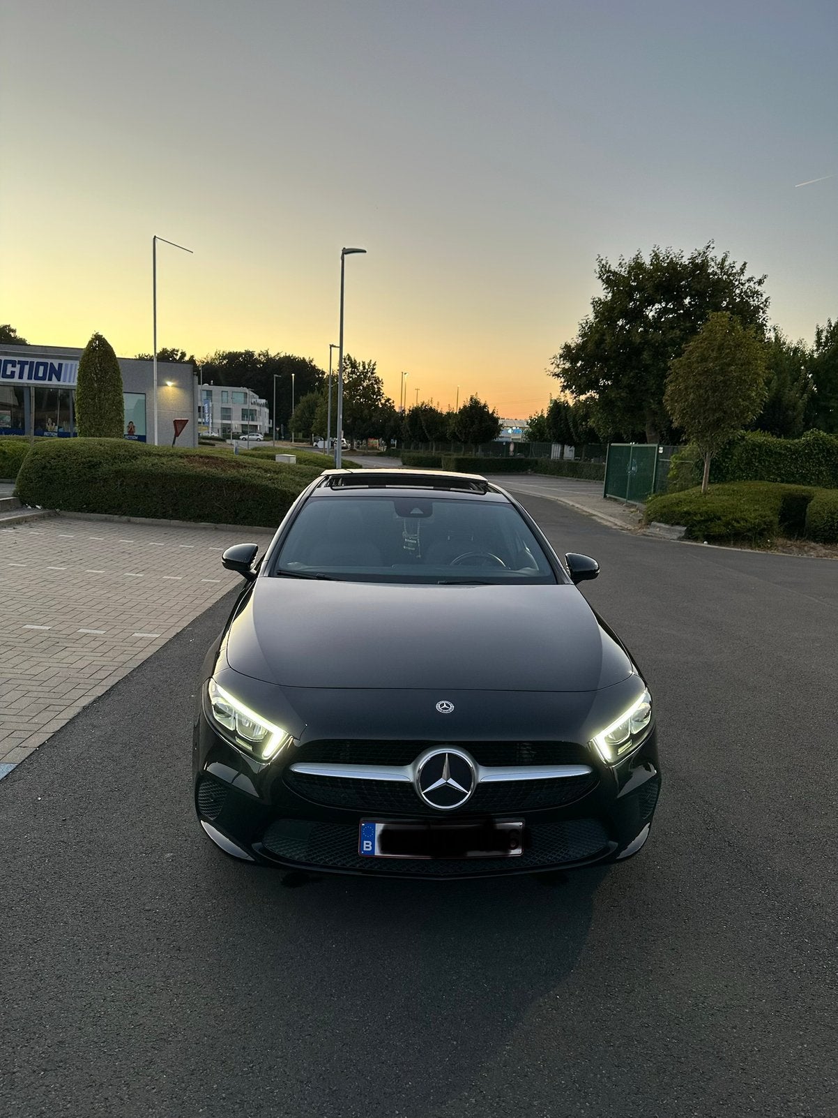 Mercedes A220 automaat met luxe uitvoering met nog garantie, Classe A, Noir, 2 cylindres, Automatique