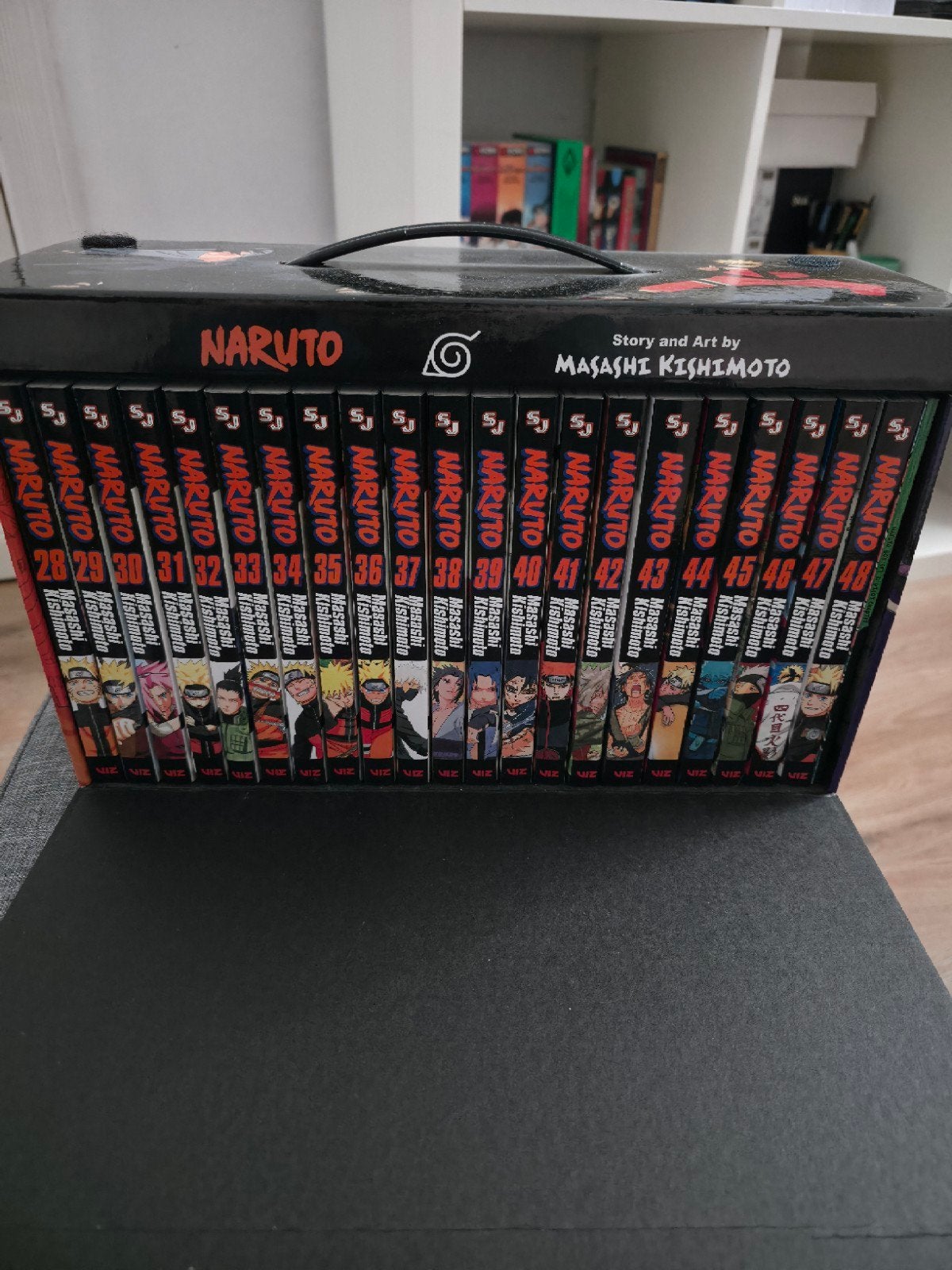 Naruto manga box set 2 (volume 28 tot 48) Engels, Boeken, Meerdere comics, Ophalen of Verzenden, Zo goed als nieuw, Japan (Manga)