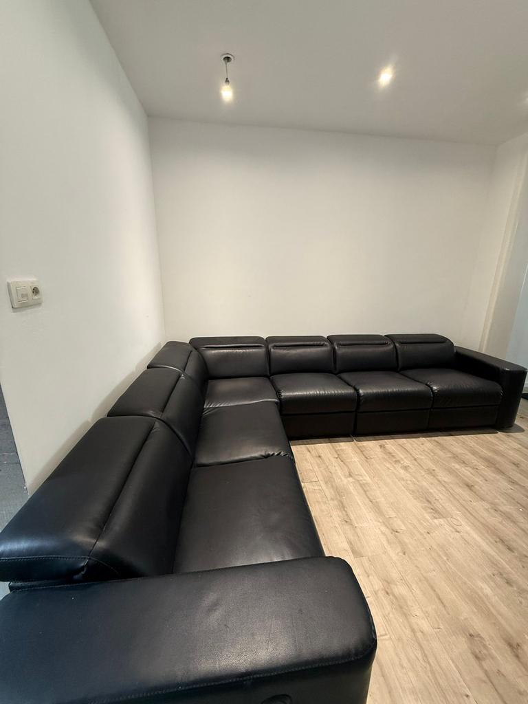 Zwarte zetel te koop, Ophalen, Zo goed als nieuw