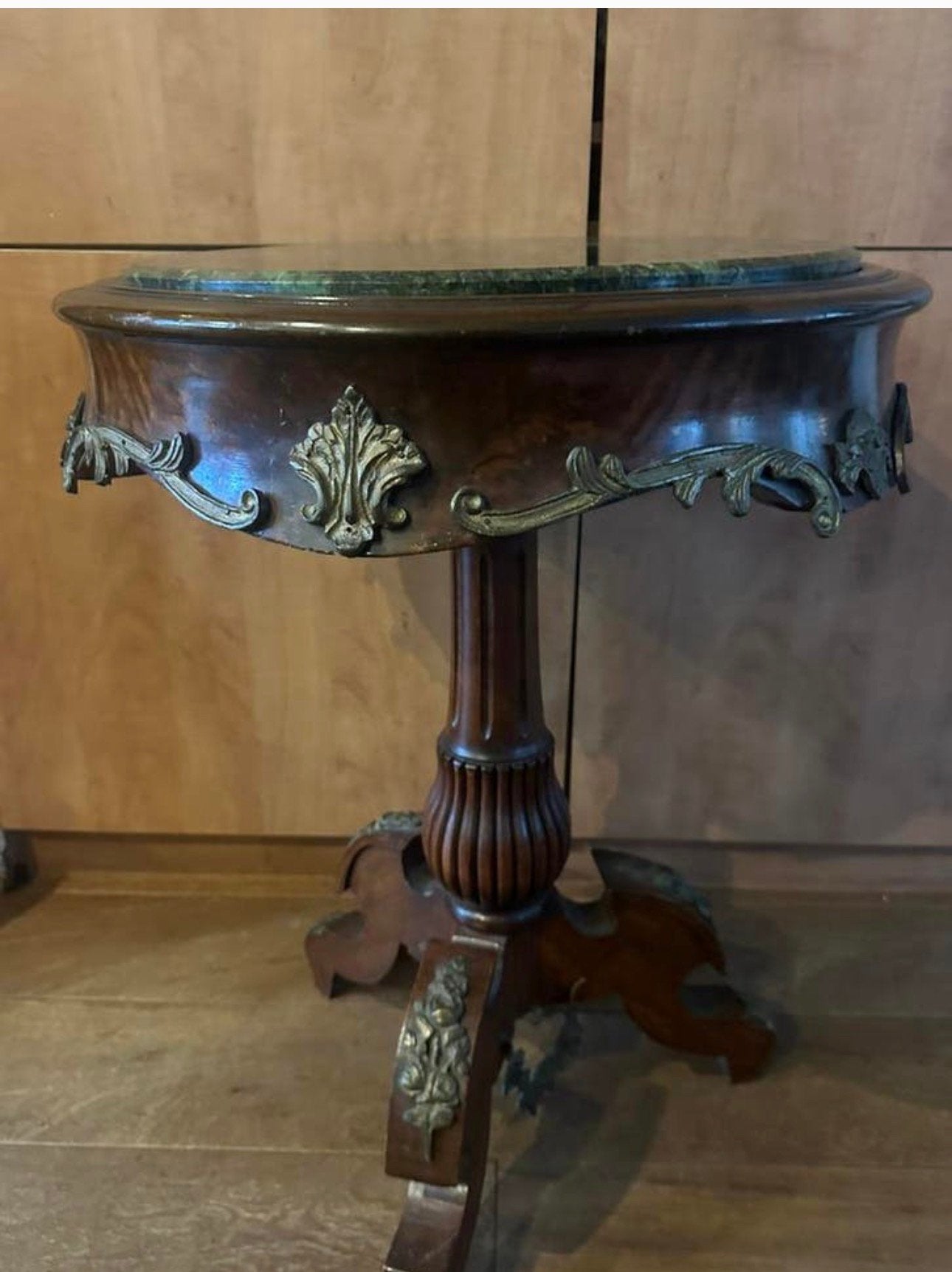 Lot 4 tafeltjes NU 2050 euro!!!!!!, Ophalen of Verzenden