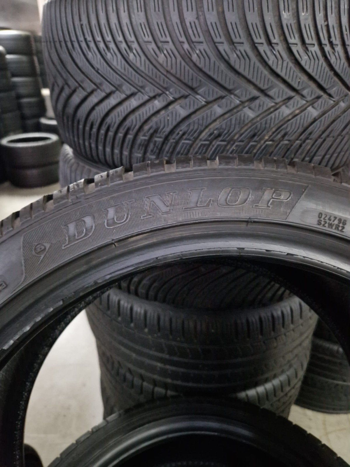 25555r18 255 55 r18 255/55/r18 Dunlop avec montage, Enlèvement ou Envoi