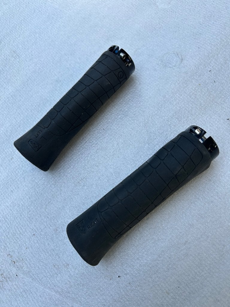 Poignées ergonomiques Sq lab 711 tech L, Enlèvement ou Envoi